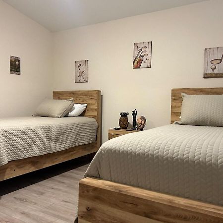 Walking Distance To Stagecoach Indio Exterior foto