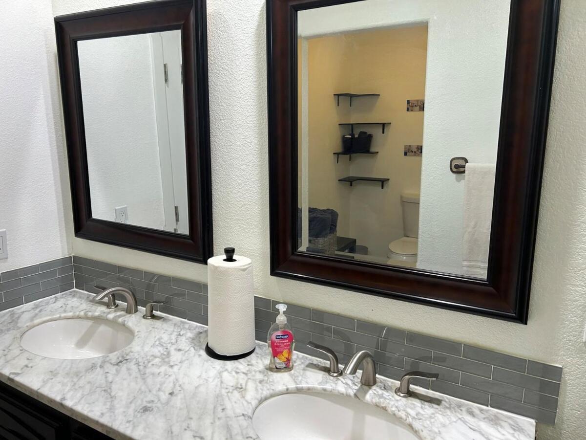 Walking Distance To Stagecoach Indio Exterior foto